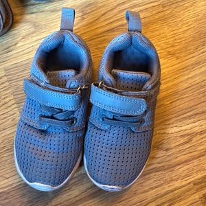 Barely Worn Toddler Tennis Shoes size 7